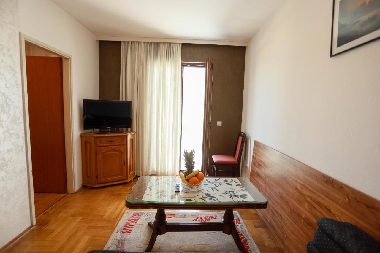Apartments Cebra Herceg Novi Exterior photo