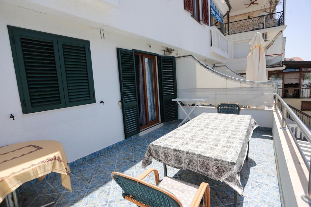Apartments Cebra Herceg Novi Exterior photo